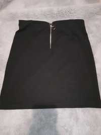 Czarna mini spódniczka z suwakiem S