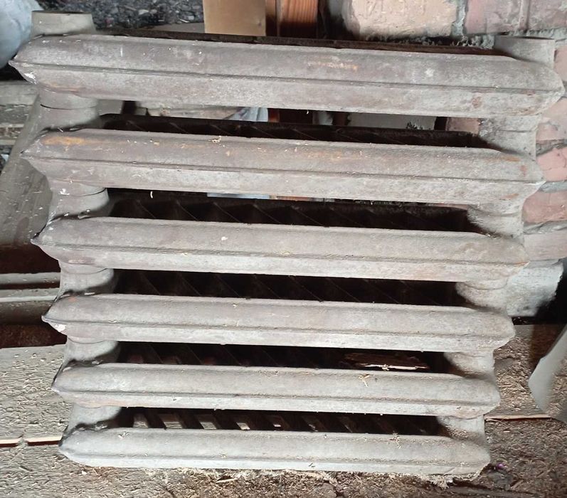 Радиатор чугунный