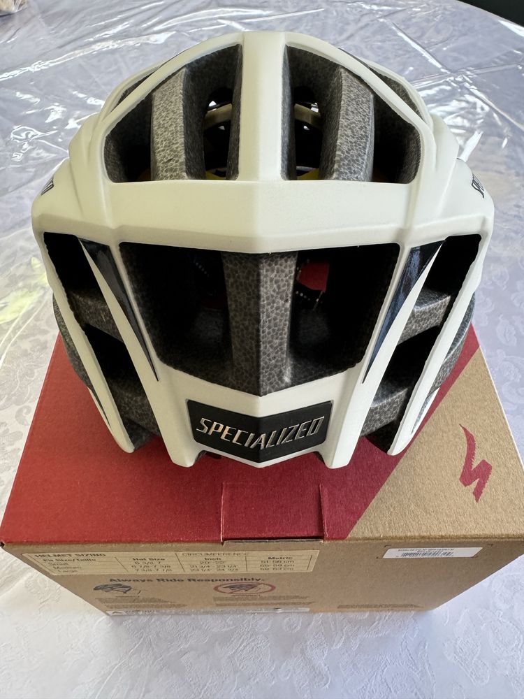 Capacete de ciclismo/ btt Specialized