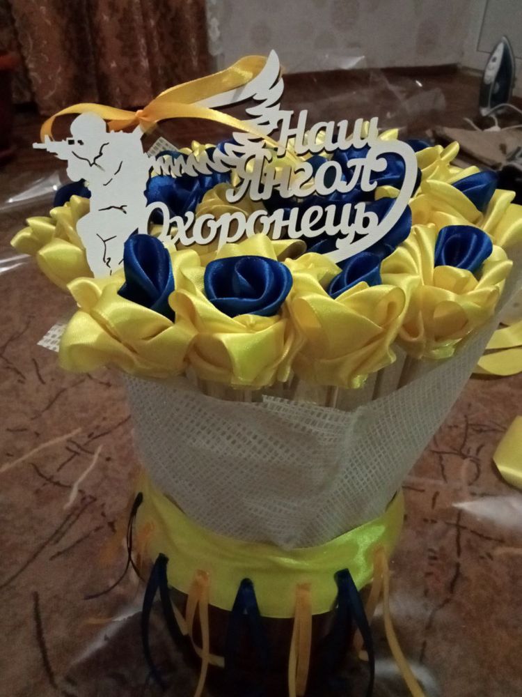 Атласні квіти на ваш вибір