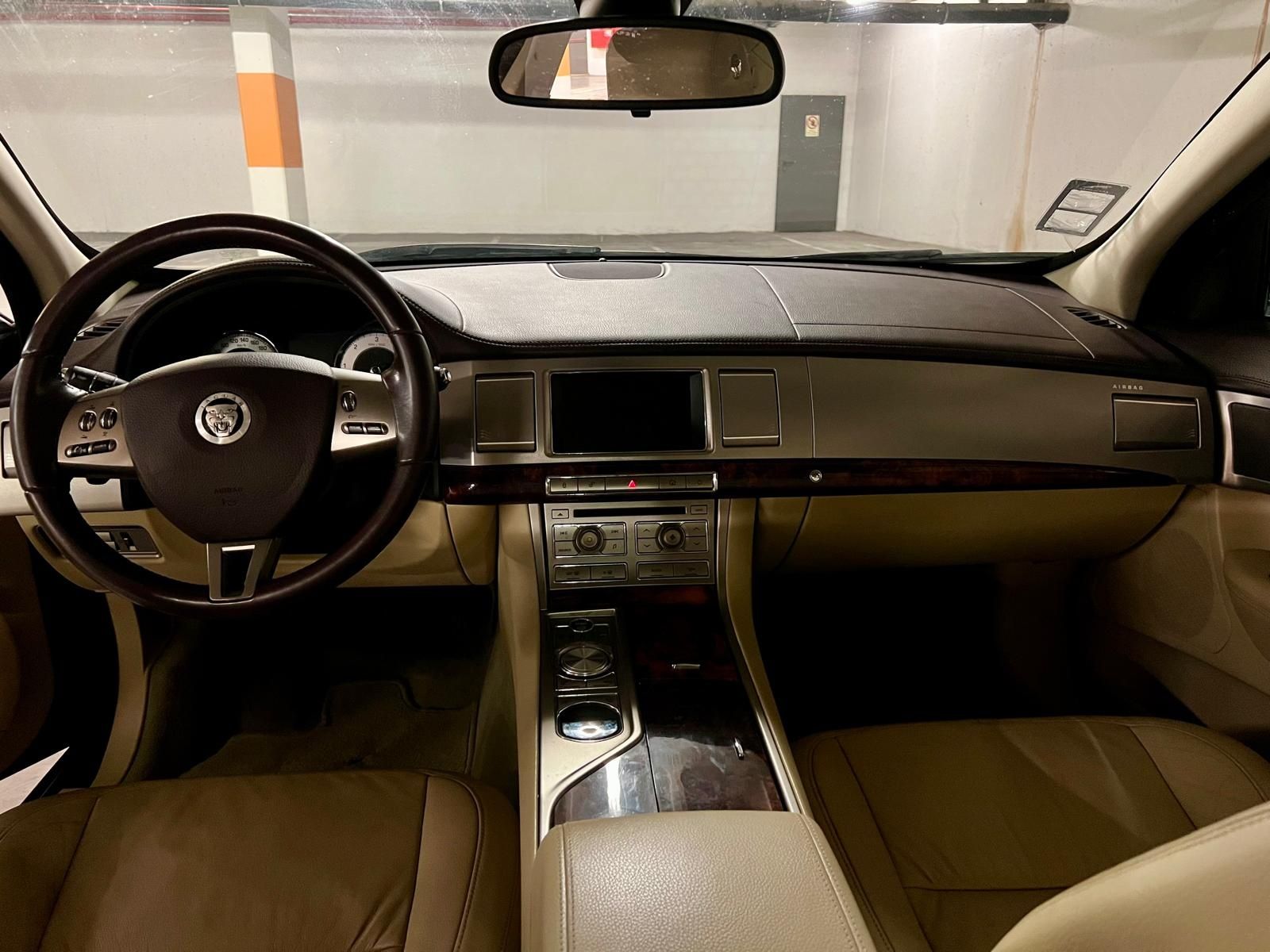 JAGUAR XF 3.0D V6 211cv