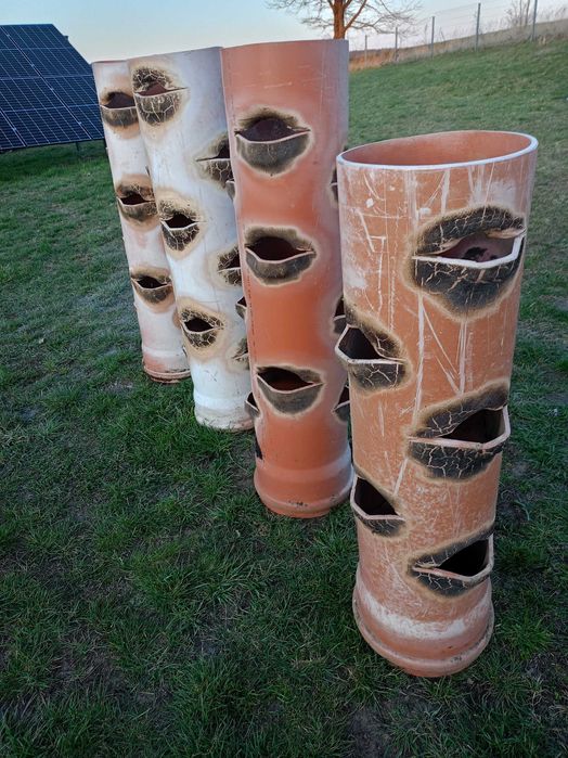 pojemnik kwietnik na truskawki kwiatki