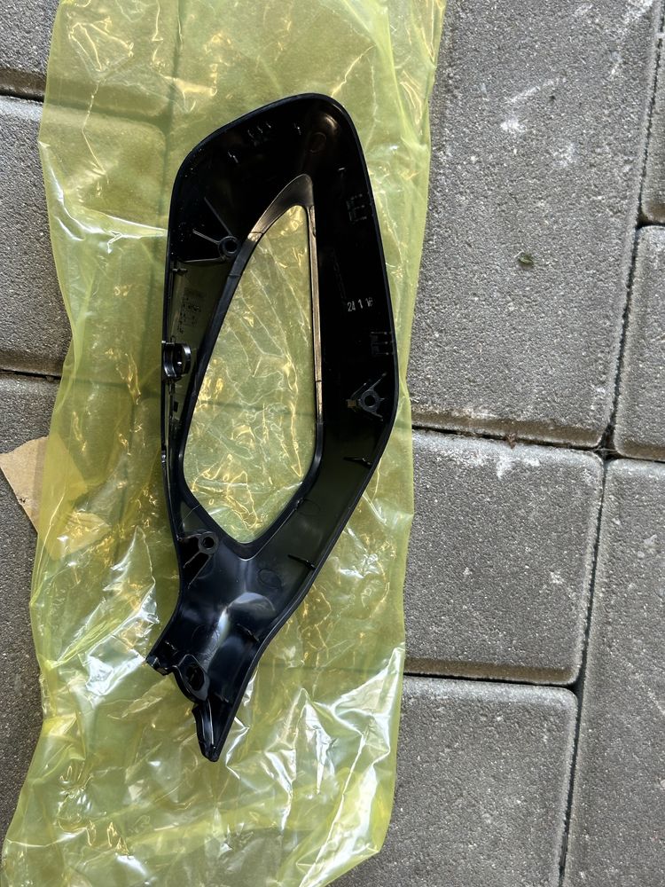 Nowa oryginalna lewa oslona lusterka kierunkowskazu honda forza 125