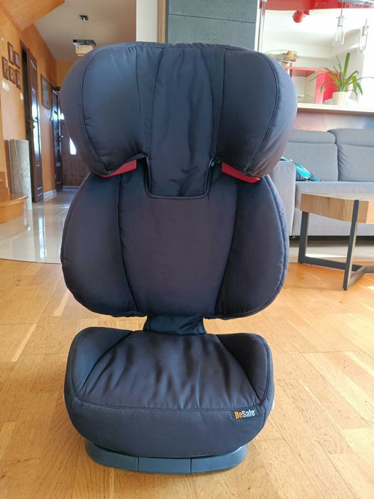 BEZWYPADKOWY Fotelik samochodowy BeSafe Izi Up X3 Fix 15-36 kg