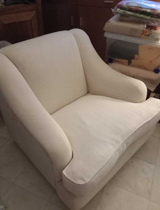 SOFÁ INDIVIDUAL - Em excelente Estado