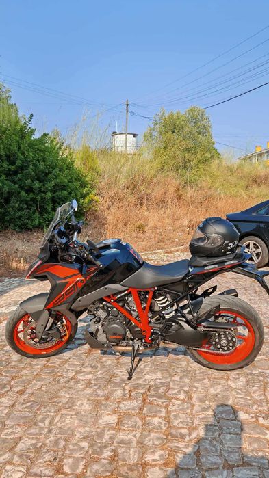 KTM 1290 Super Duke GT