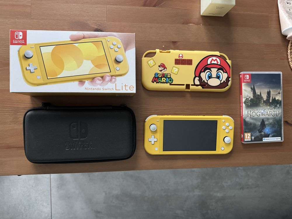 Nintendo switch lite stan idealny zestaw