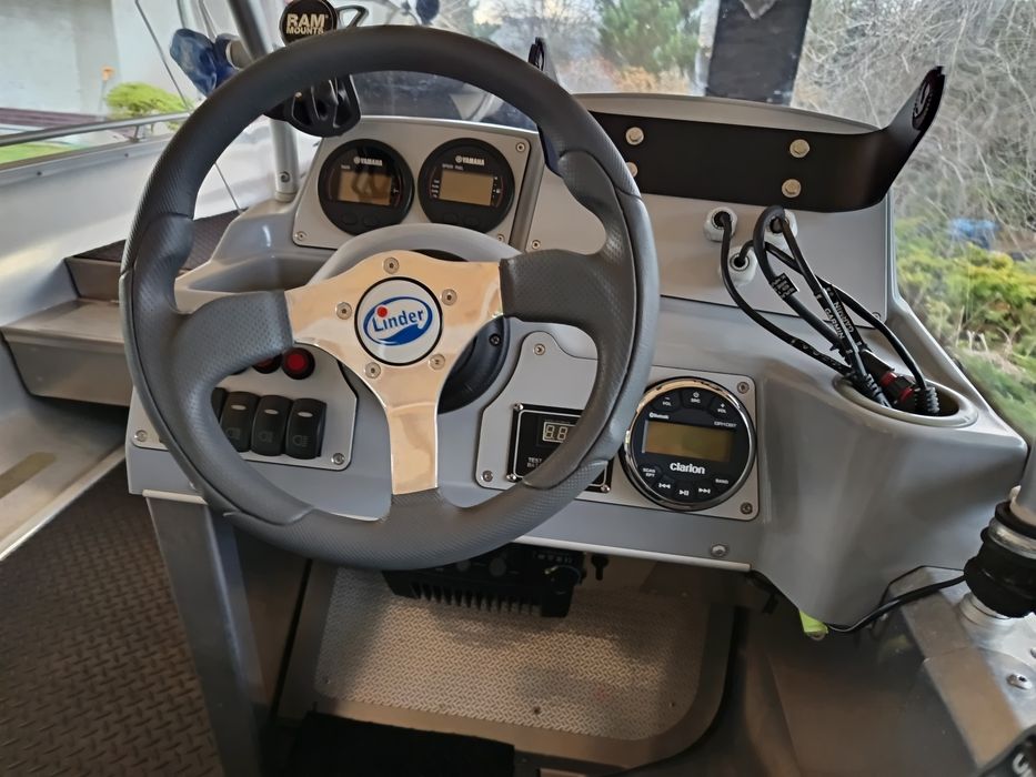 Łódź wędkarska Linder Sport Catch