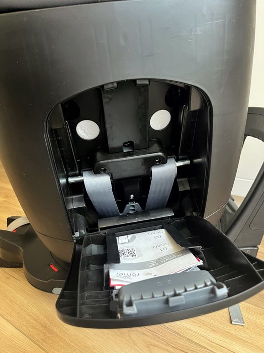 fotelik Britax römer Dualfix M i-size