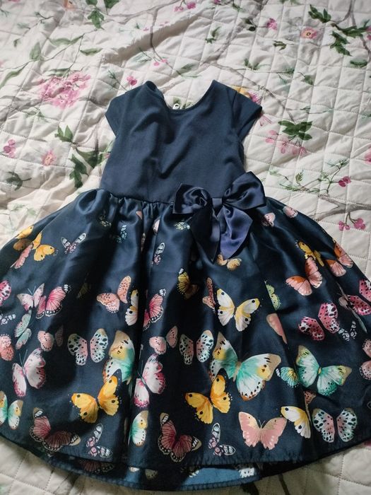 Elegancka sukienka dla dziewczynki 122