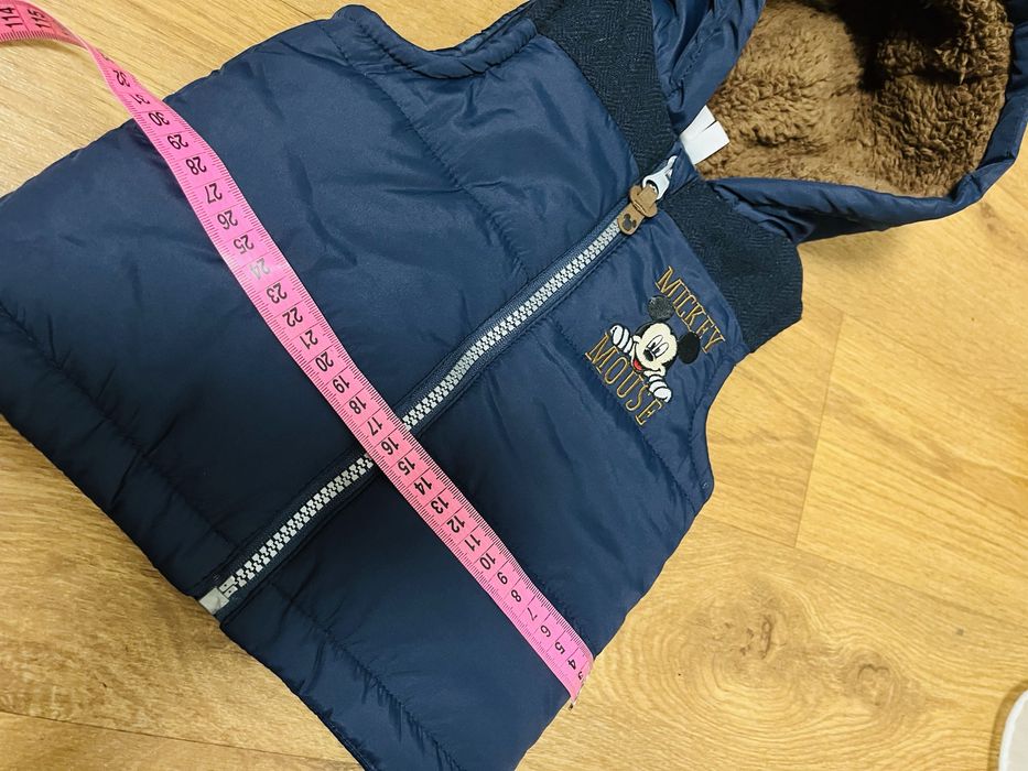 Теплая жилетка Микки Маус на мальчика 6 9 месяцев