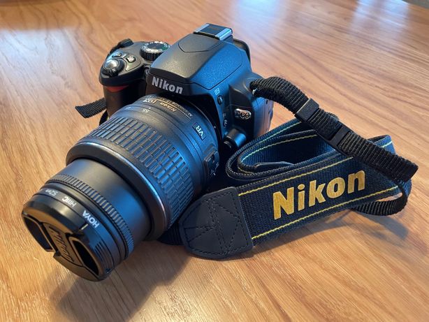 Syndyk sprzeda: Nikon D60 + Nikkor 18-55mm + Tamron SP 70 - 300mm