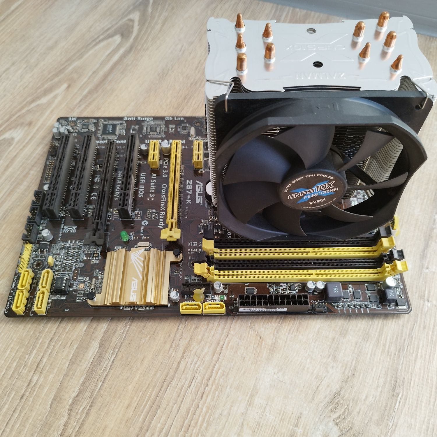 Asus Z87-K/ i7 4770k/Zalman cnps10X performa
