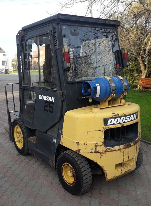 wozek paletowy Daewoo DOOSAN G25P 2007r widlowy magazynowy przesuw lpg