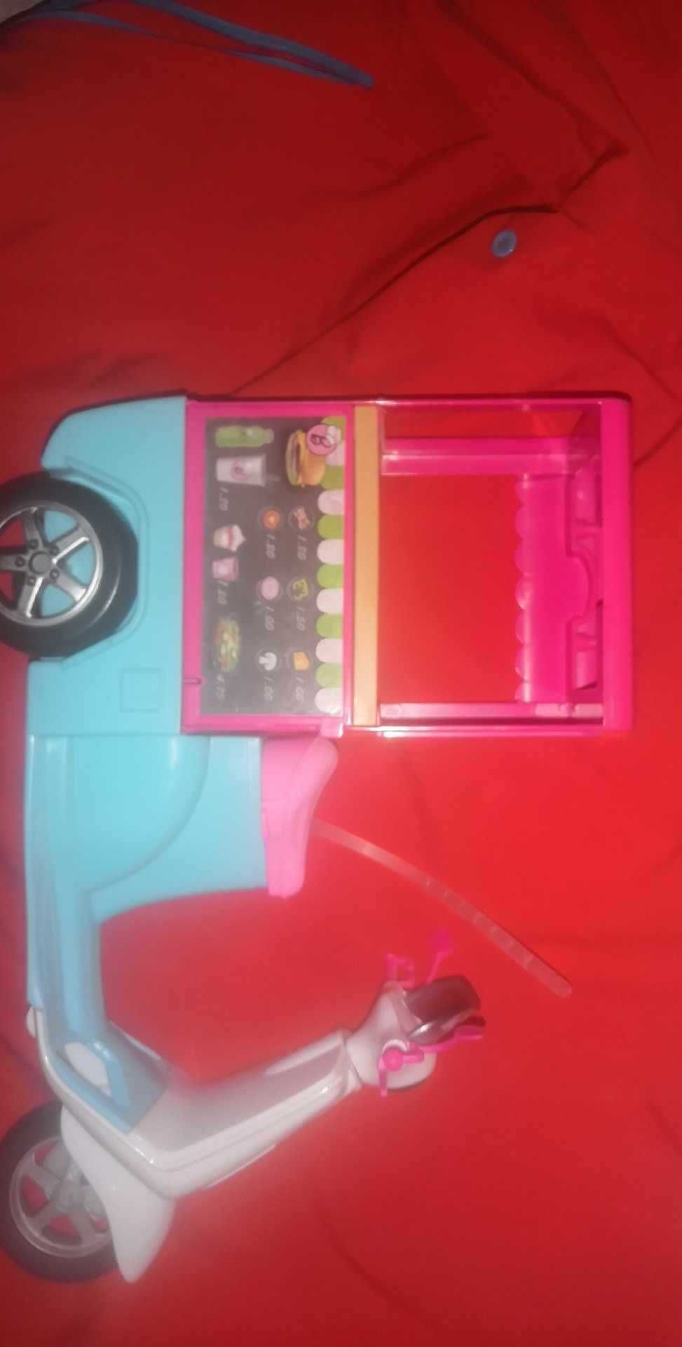 Skuter butik Barbie