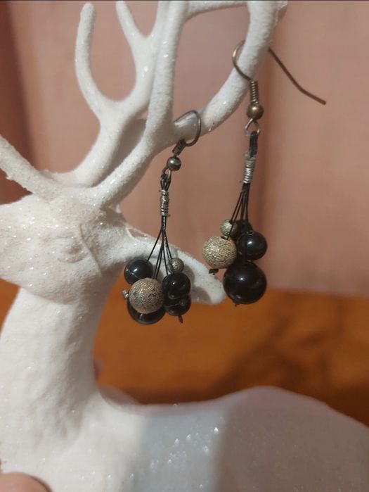 Kolczyki z czarno srebrnymi kuleczkami
