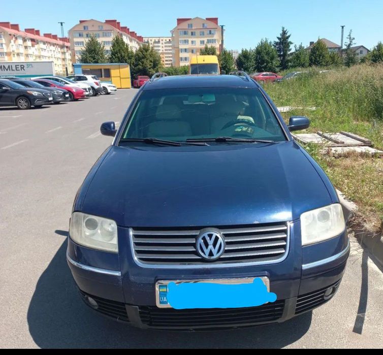 Продаю власний автомобіль Фольцваген пасат В5+