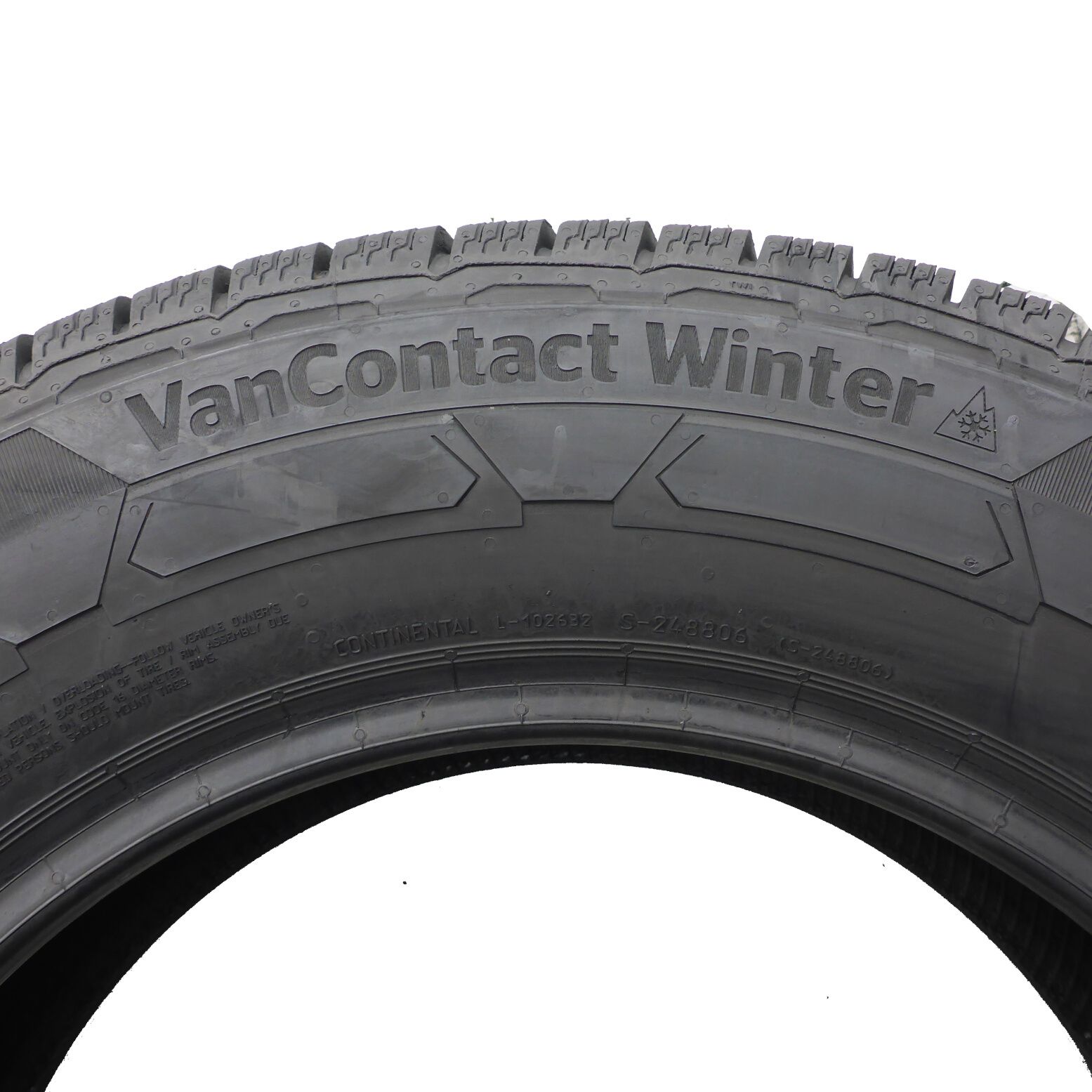 Opony 225/65/16C Continental 225/65/16C 110R Zimowe 2023 8-8,2mm