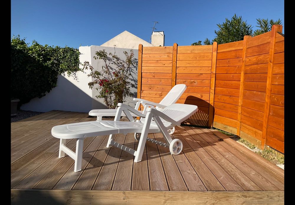 2 espreguiçadeiras para jardim ou piscina