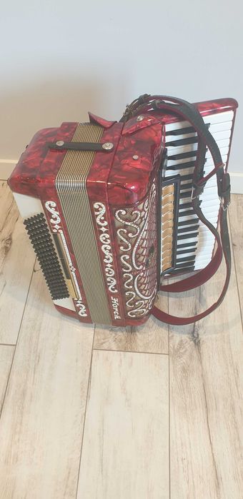 Akordeon HORCH 120 Basów