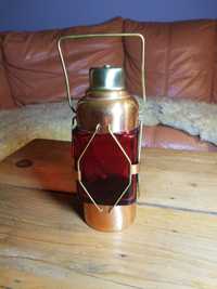 Miedziana karafka czerwone szkło w kształcie lampy vintage