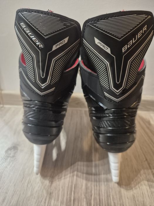 Łyżwy hokejowe Bauer PRO