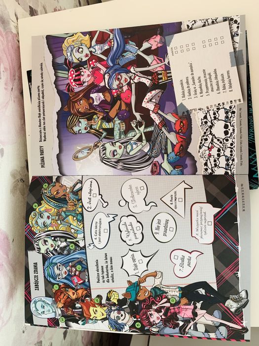 Gazetka z naklejkami Monster High