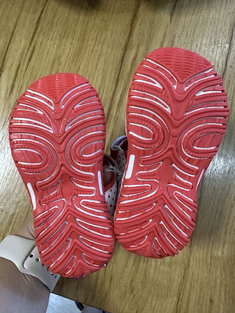 Босоніжки для дівчинки Minnie Mouse
