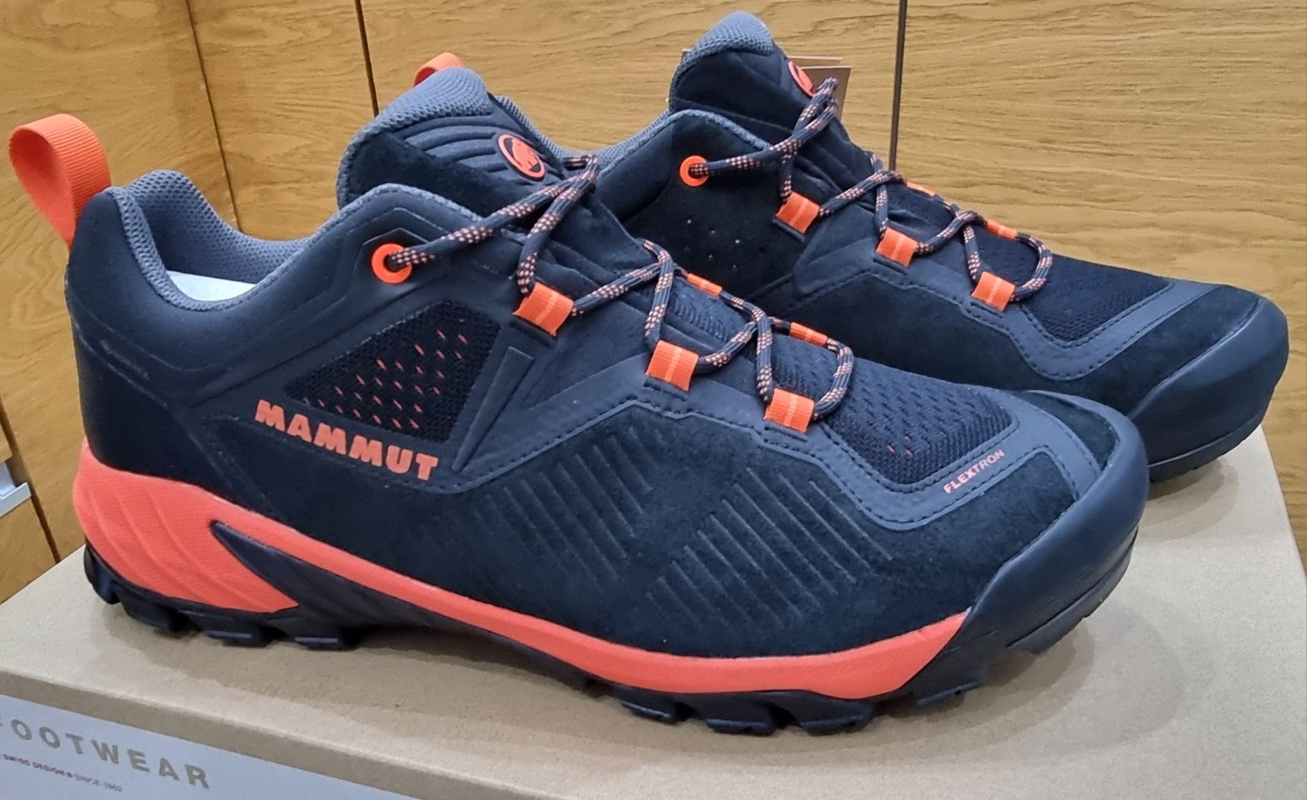 Nowe buty Mammut Sapuen Low Gtx r 44 ²/³ 28,5 cm