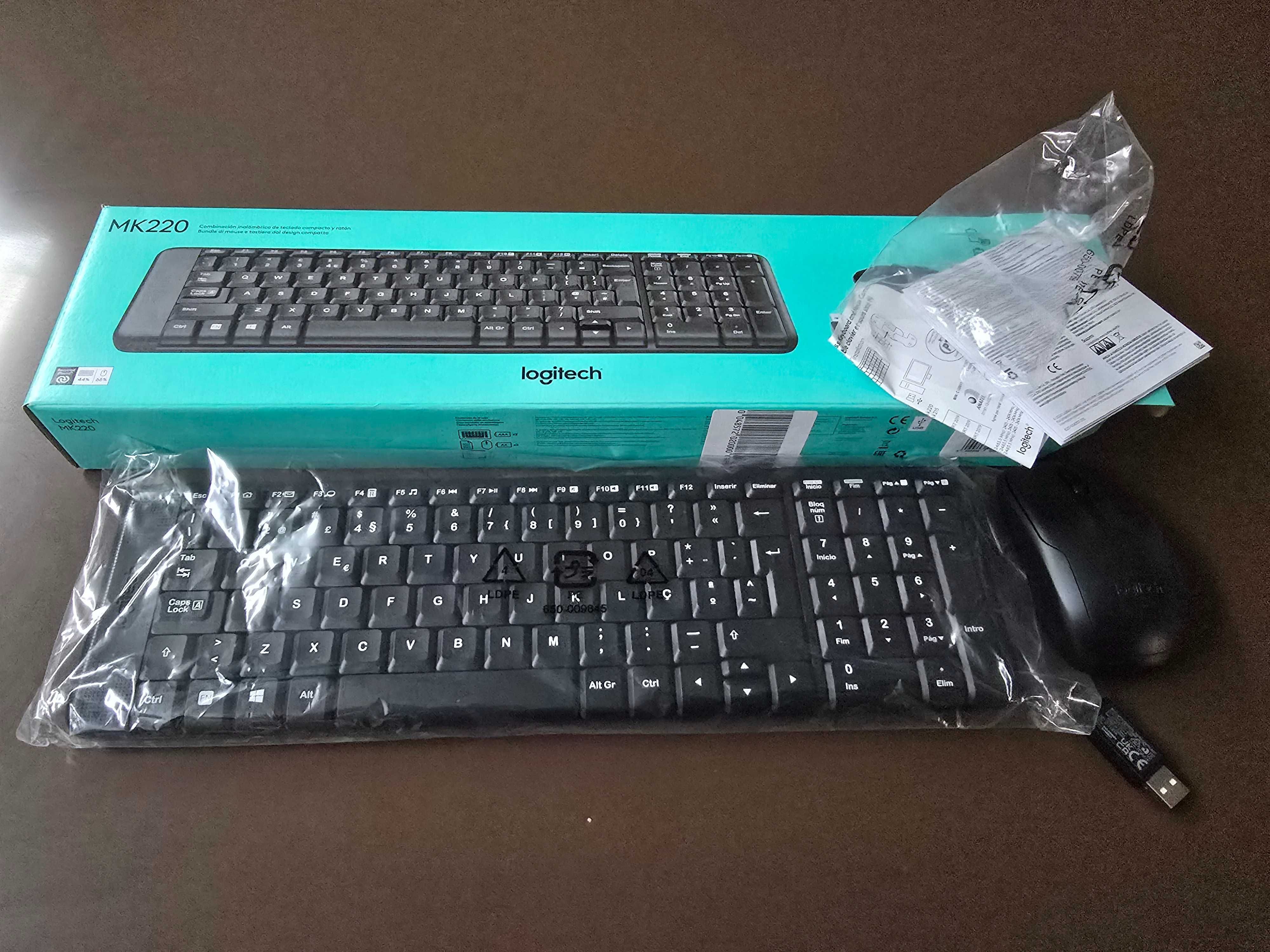 Teclado + Rato Logitech MK220 Wireless PT