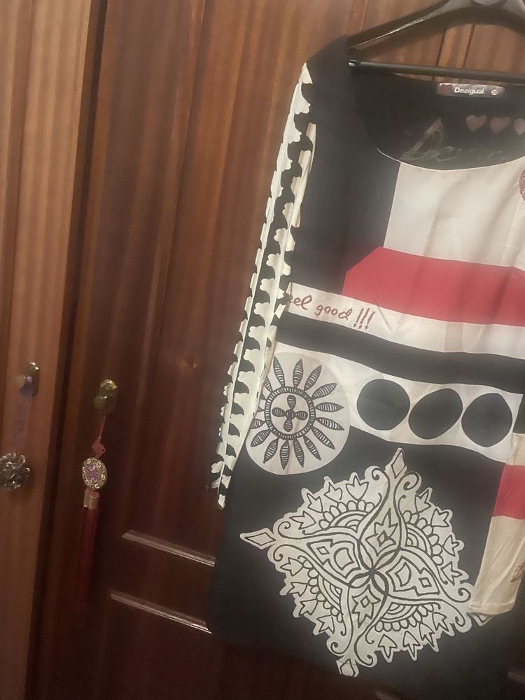 Vendo vestido bi matéria da Desigual