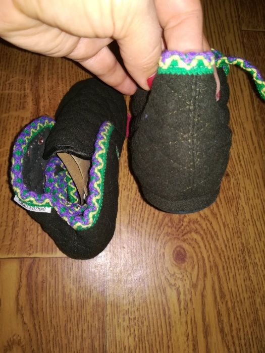 Теплі дитячі тапочки