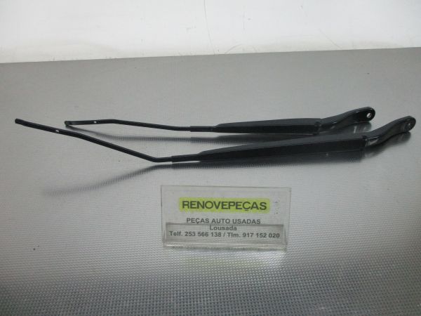 Haste / braço de escova limpa vidros frente direita RENAULT Megane III