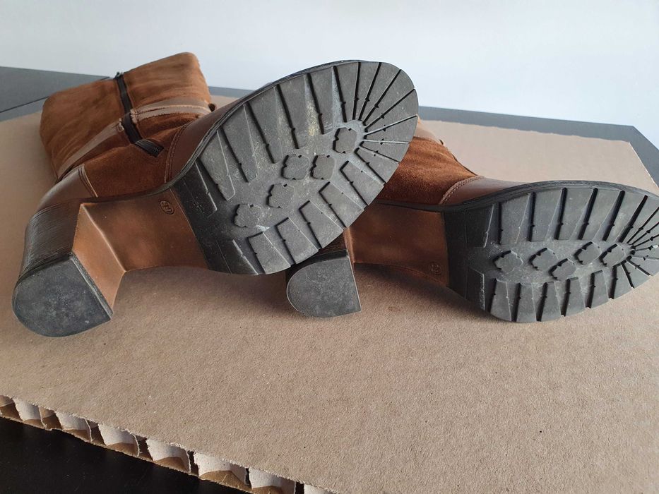 Botas cano alto n. 39
