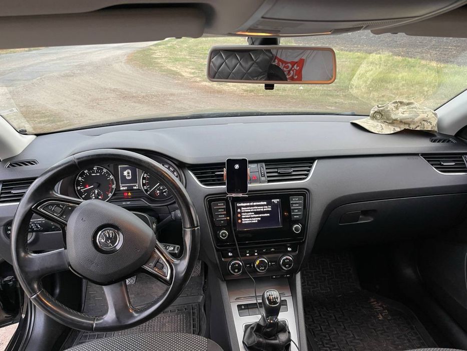 Терміново !!!Школа А7 2013 1,4 бендзин повінстю обслужена