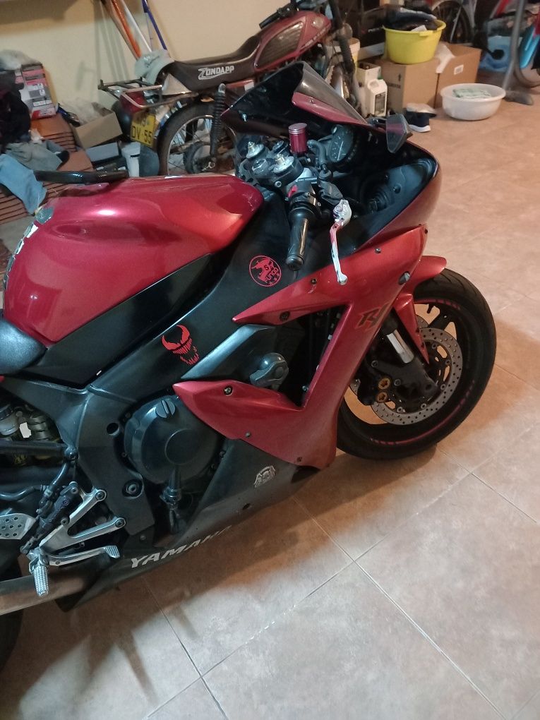 Yamaha yzf R1 2002