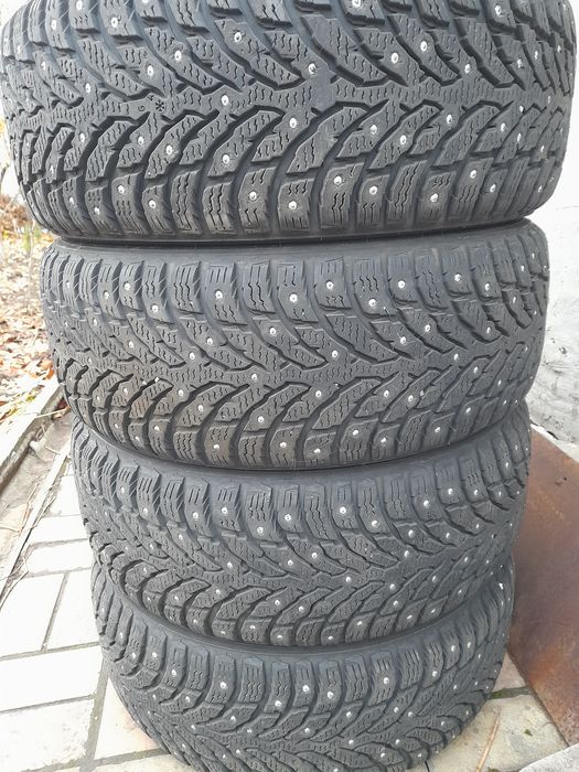 Зимние шины Nokian Hakkapeliitta 9 205/55R16 (шип)