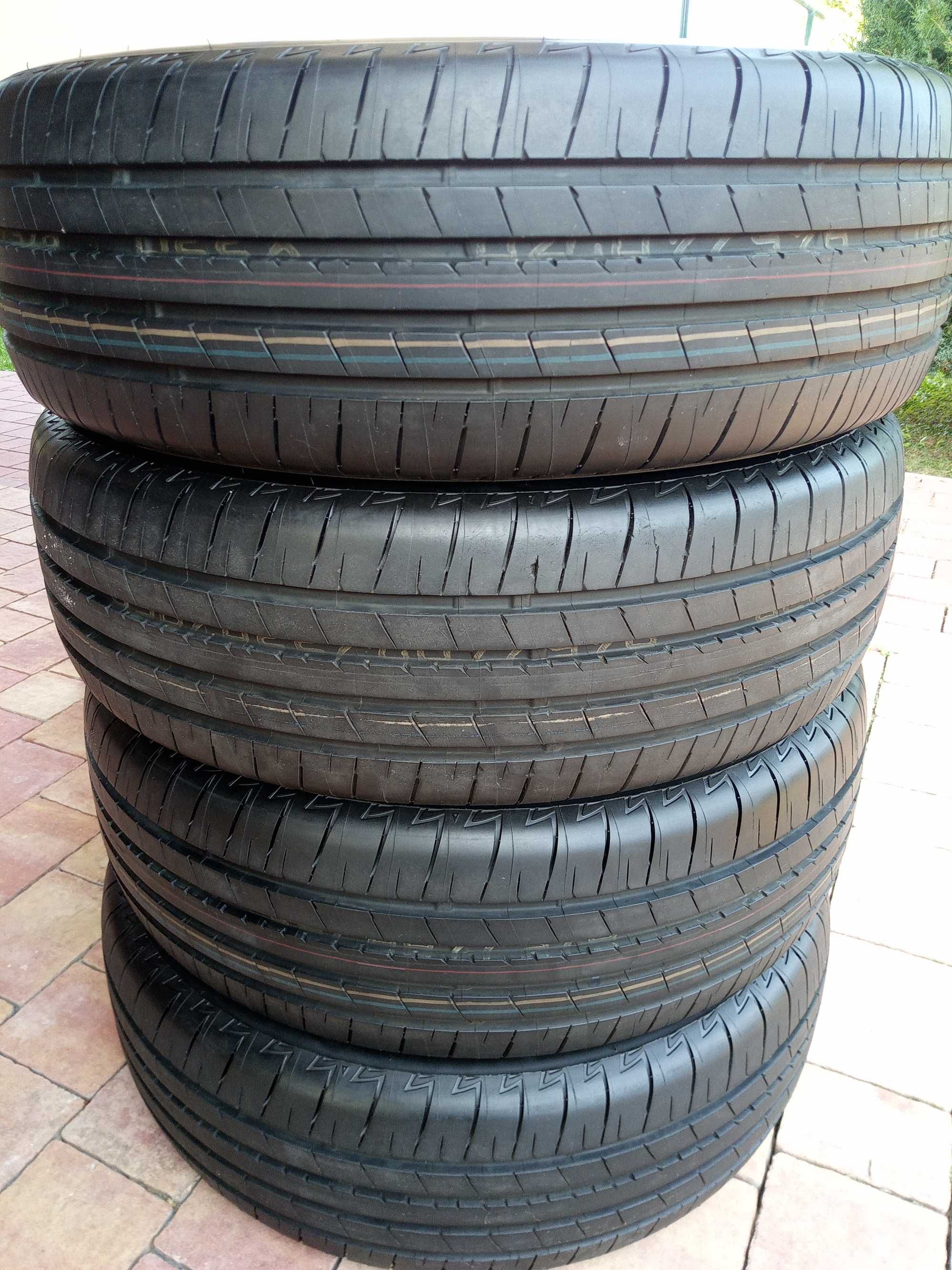 Sprzedam opony letnie 215/65 R16 Bridgerstone