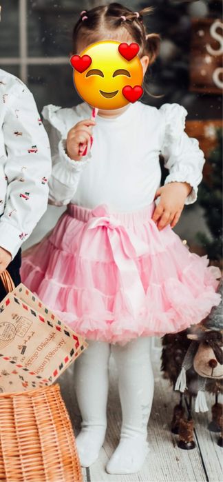 body + tiulowa spódniczka marki Kornelia 98