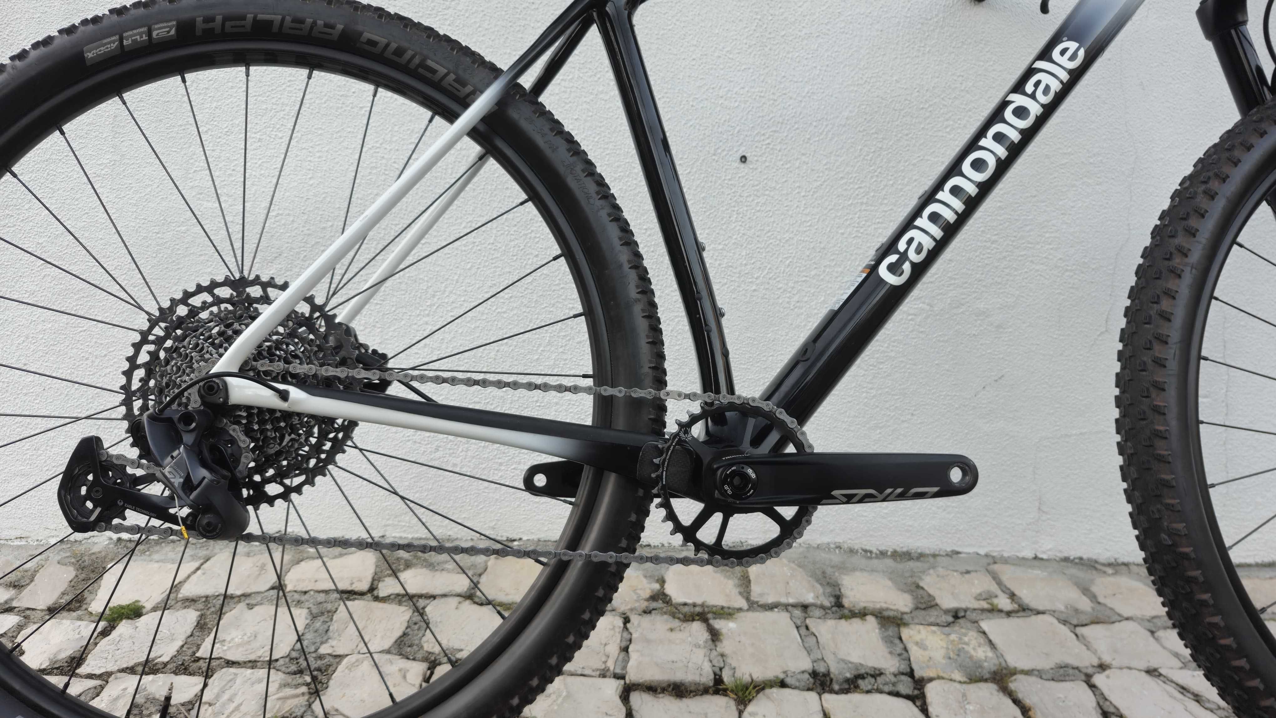 BTT Cannondale Carbon GX Suspensão Fox Bike Nova