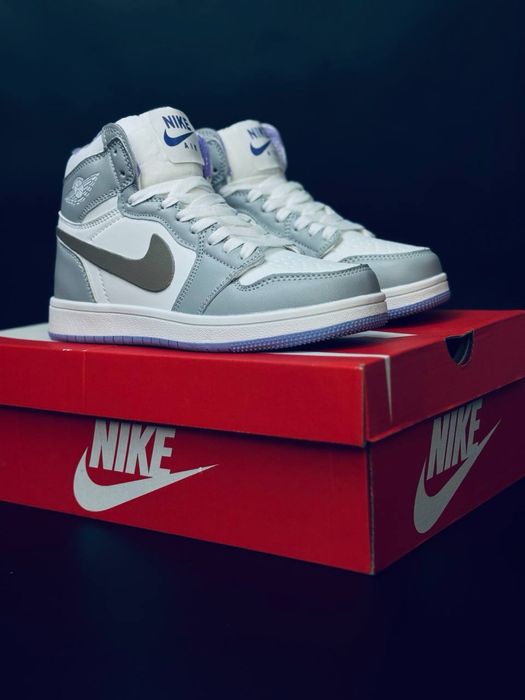 Высокие кеды кроссовки на зиму Nike/ кросовки для девушек/женщин найк