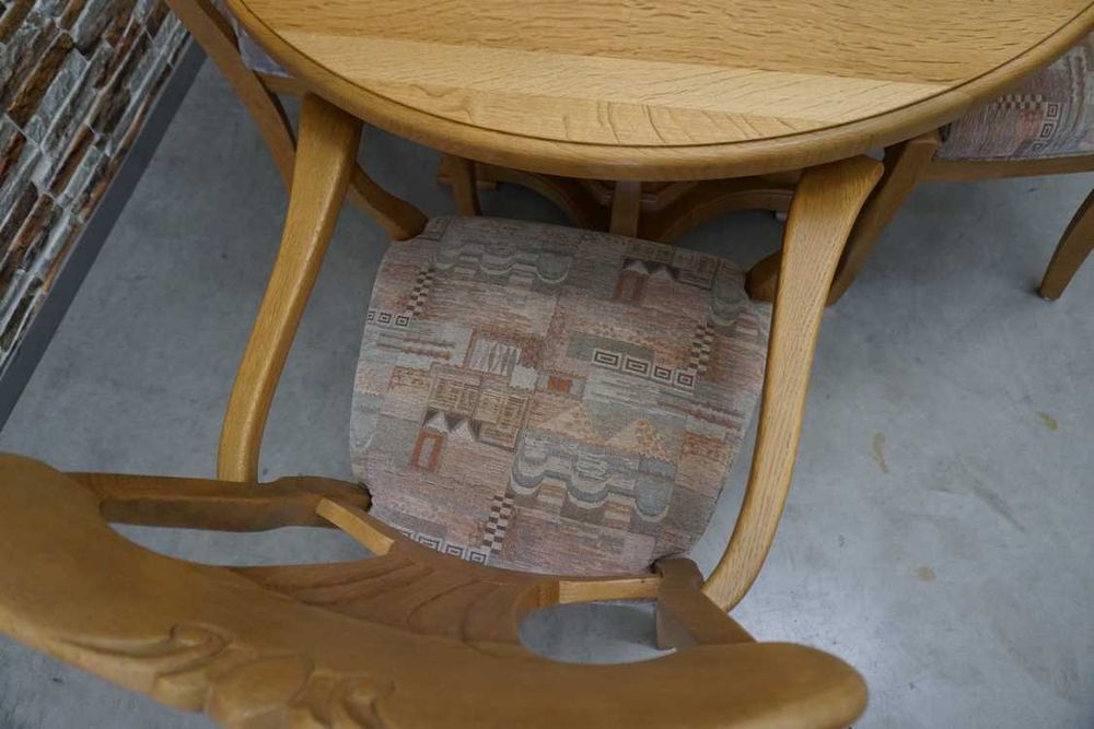 Stół lity dąb okrągły śr 115 cm rozkładany do 175 cm + 4 krzesła L-193