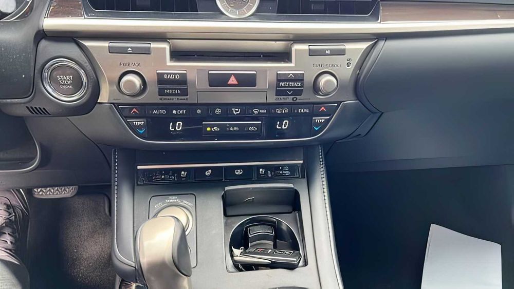 Lexus ES 350      2018