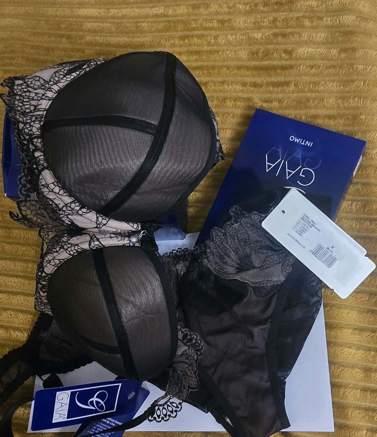 Komplet bielizny firmy Gaia cena 100 zł .