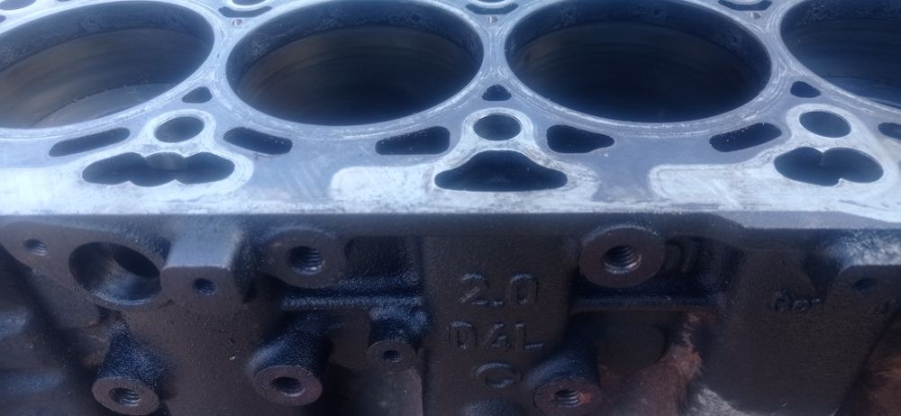 Блок циліндрів Фольксваген ауді шкода 2.0 TDI 2016р