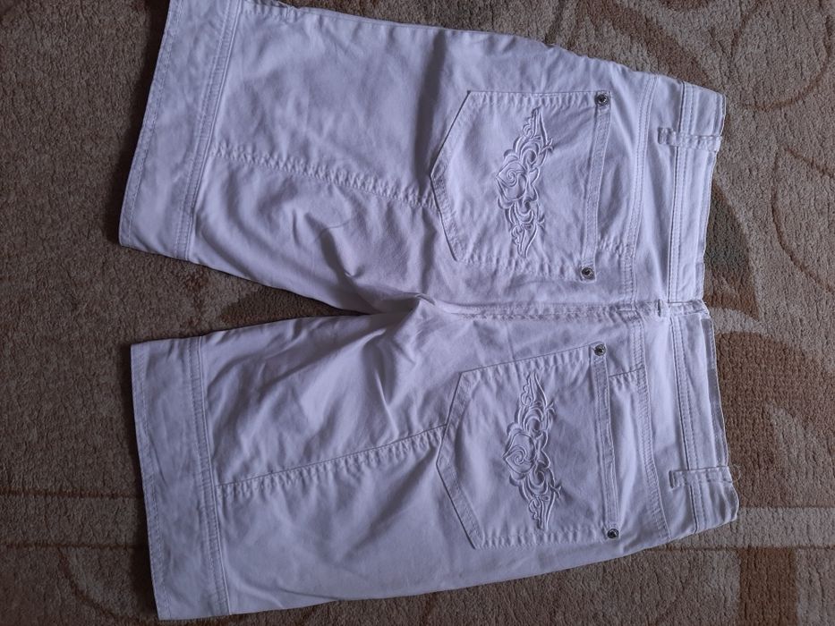 New Yorker Amisu krótkie spodenki szorty r.34 xs 6