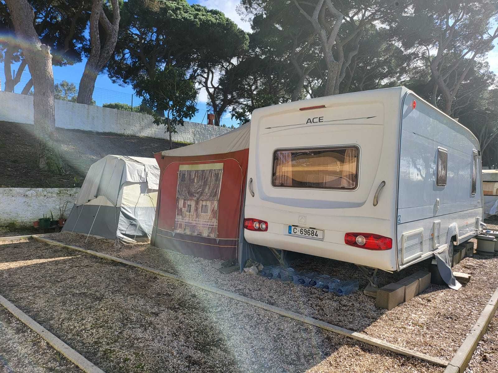 Caravana ACE 6m Travão Inércia