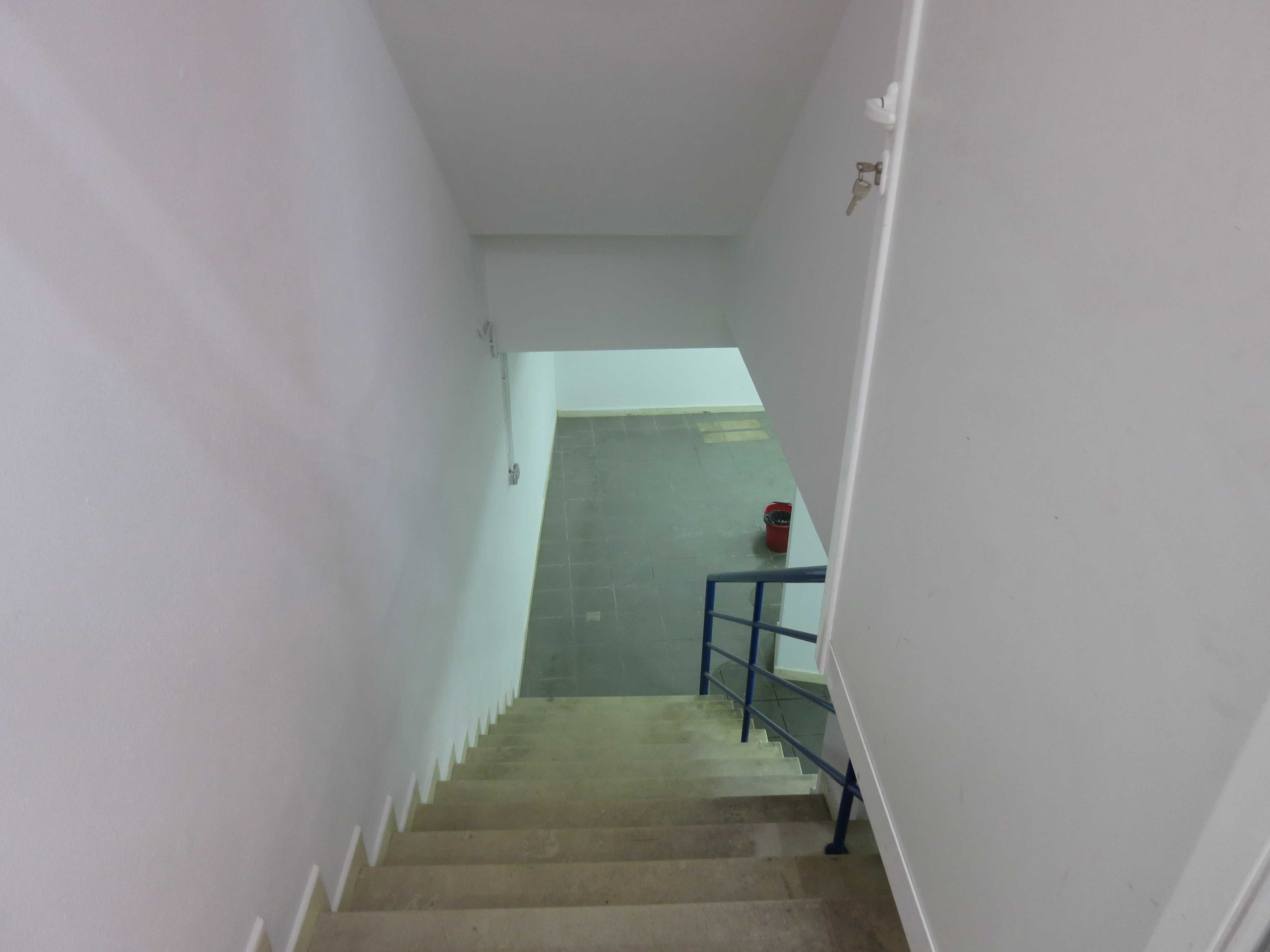 Arrenda espaço comercial