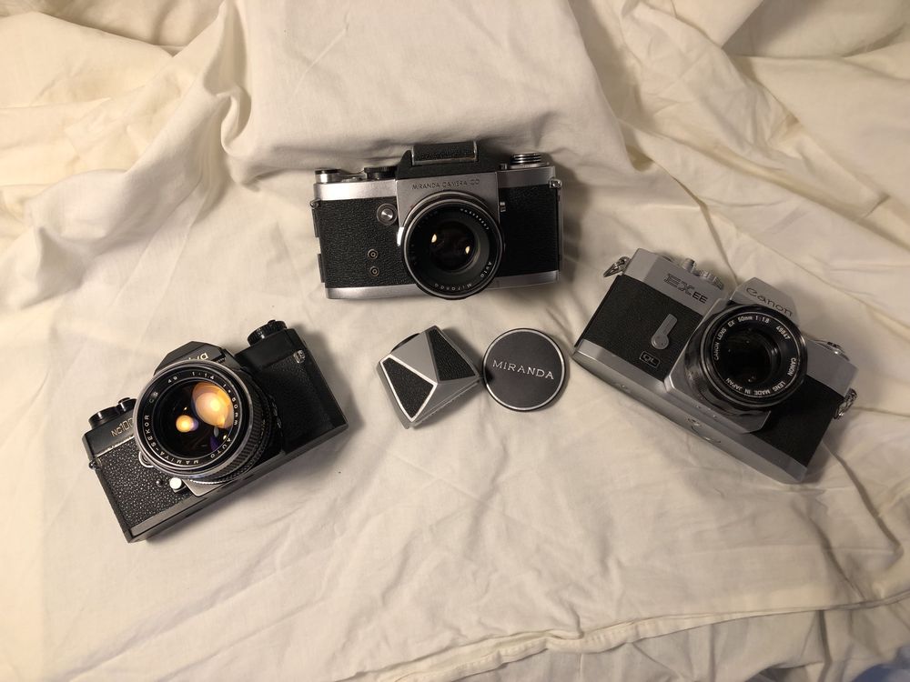 Coleção de máquinas fotográficas analógicas
