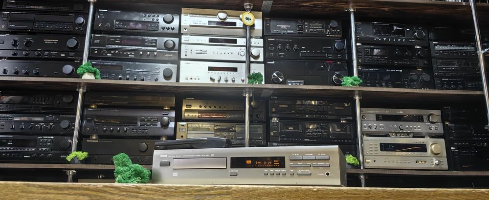 CD програвач Yamaha CDX-460/пульт